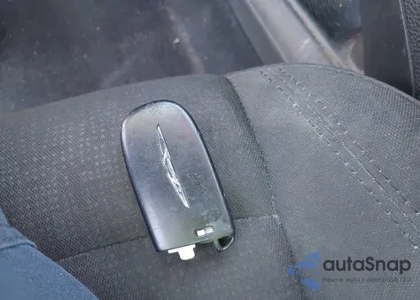 2015 Chrysler 200 Limited z USA, uszkodzony, nr VIN 1C3CCCAB6FN624620